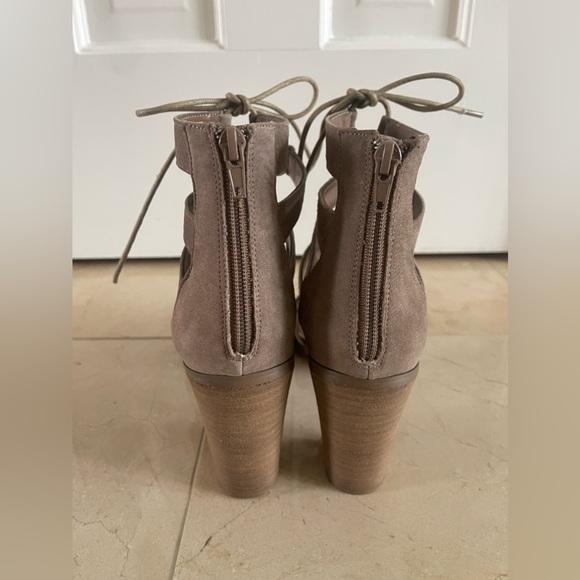 Steve Madden Wedges - Picture 2 of 5